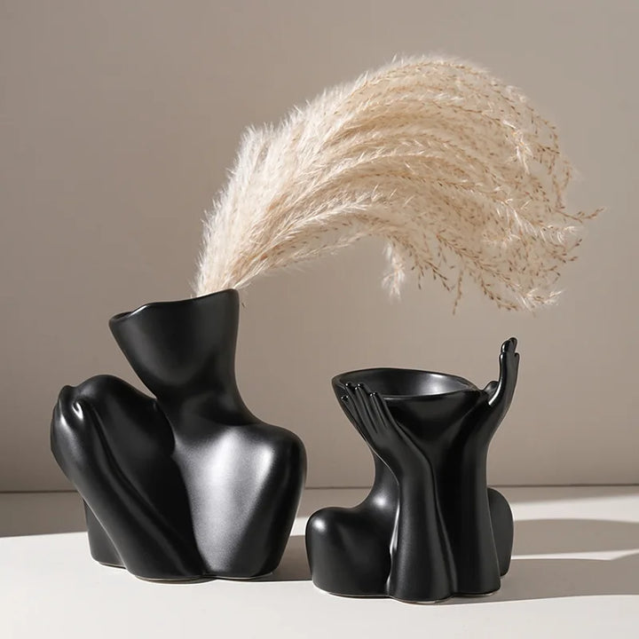 SilhouetteVase